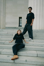 Load image into Gallery viewer, BOX FIT TEE - BLACK