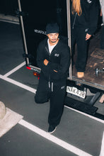 Load image into Gallery viewer, NF SWEATPANTS - BLACK
