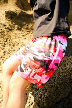 Load image into Gallery viewer, CAMO SHORTS - PINK
