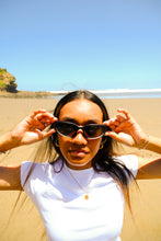 Load image into Gallery viewer, Y2K SUNNIES - BLACK
